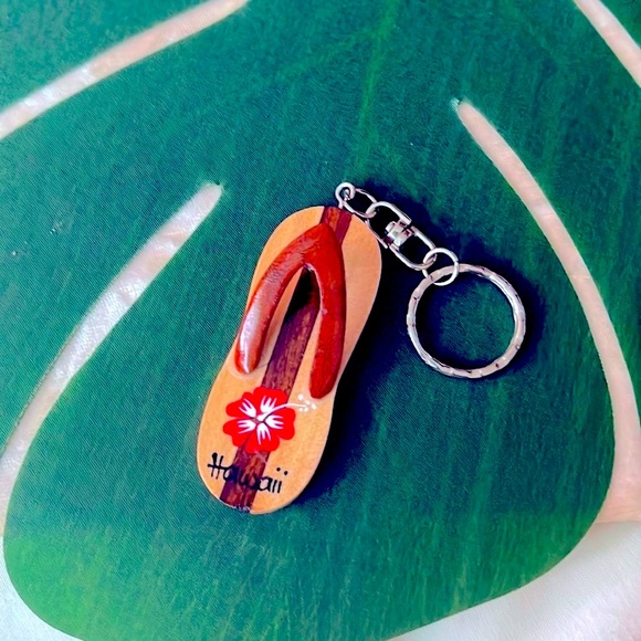 Hawaii Wood slipper keychain/charm - Picture 1 of 6